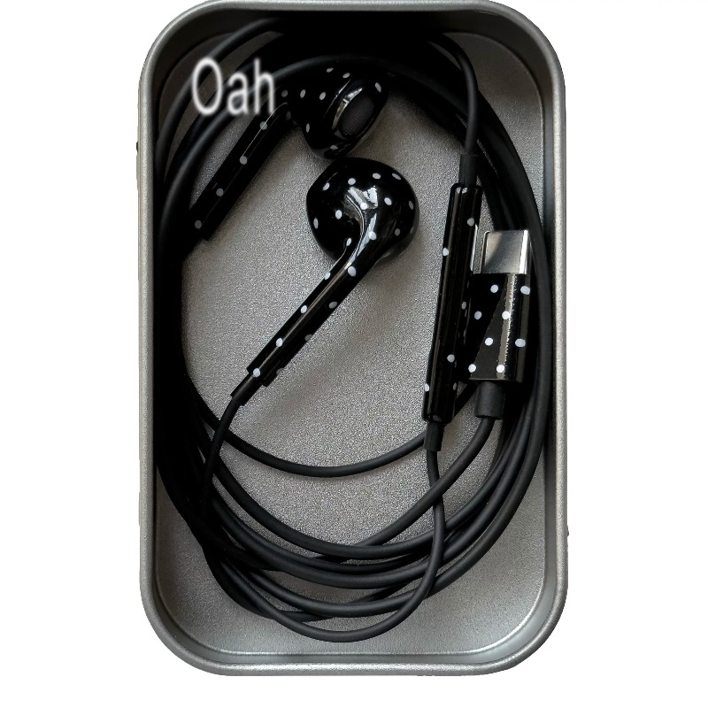 Oah Polka Dot Bedrade Oordopje - Earphones recensie en prijs